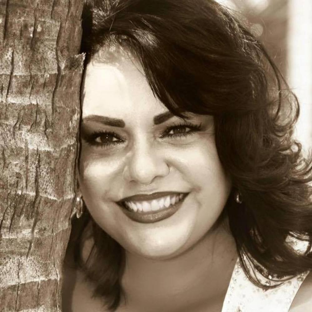 Meet your Posher, Elizabeth